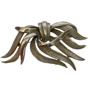 Vintage Art Deco Silver Tone Whispy Bow Grass Leaves Leaf Brooch Pin LOTR